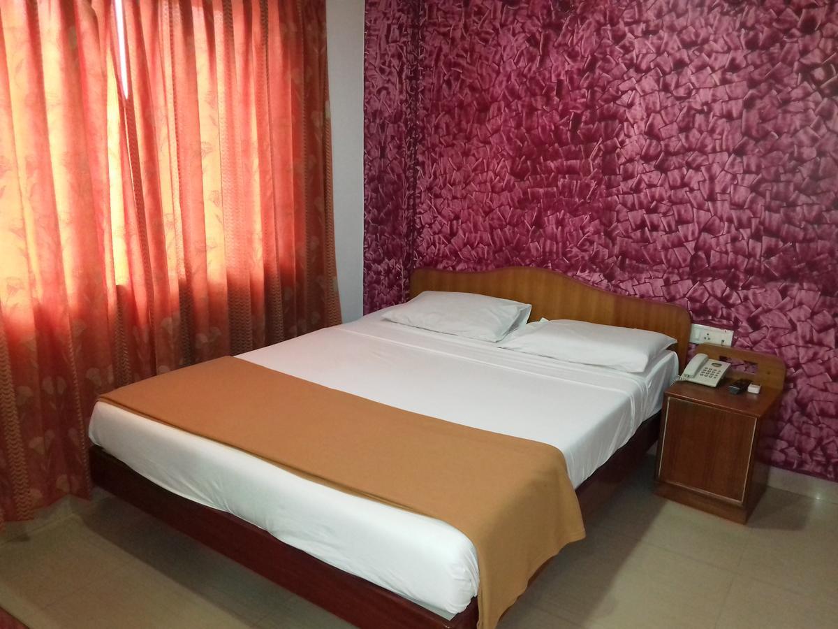 Sri Srinivasar Residency Hotel Vellore Kültér fotó