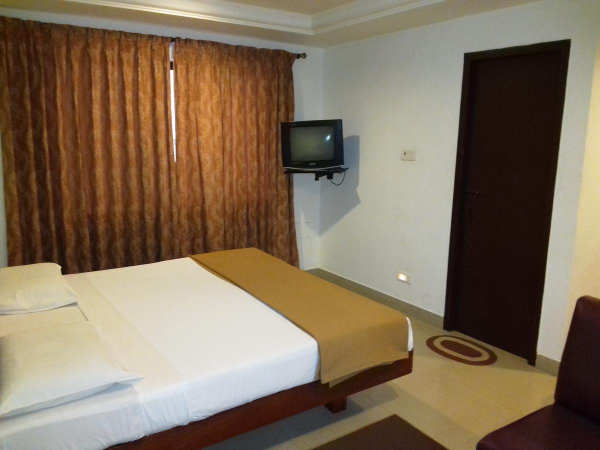 Sri Srinivasar Residency Hotel Vellore Kültér fotó