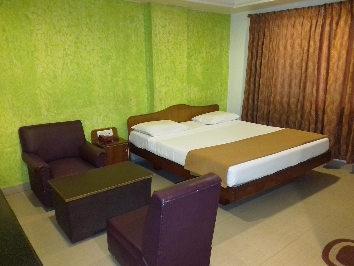 Sri Srinivasar Residency Hotel Vellore Kültér fotó