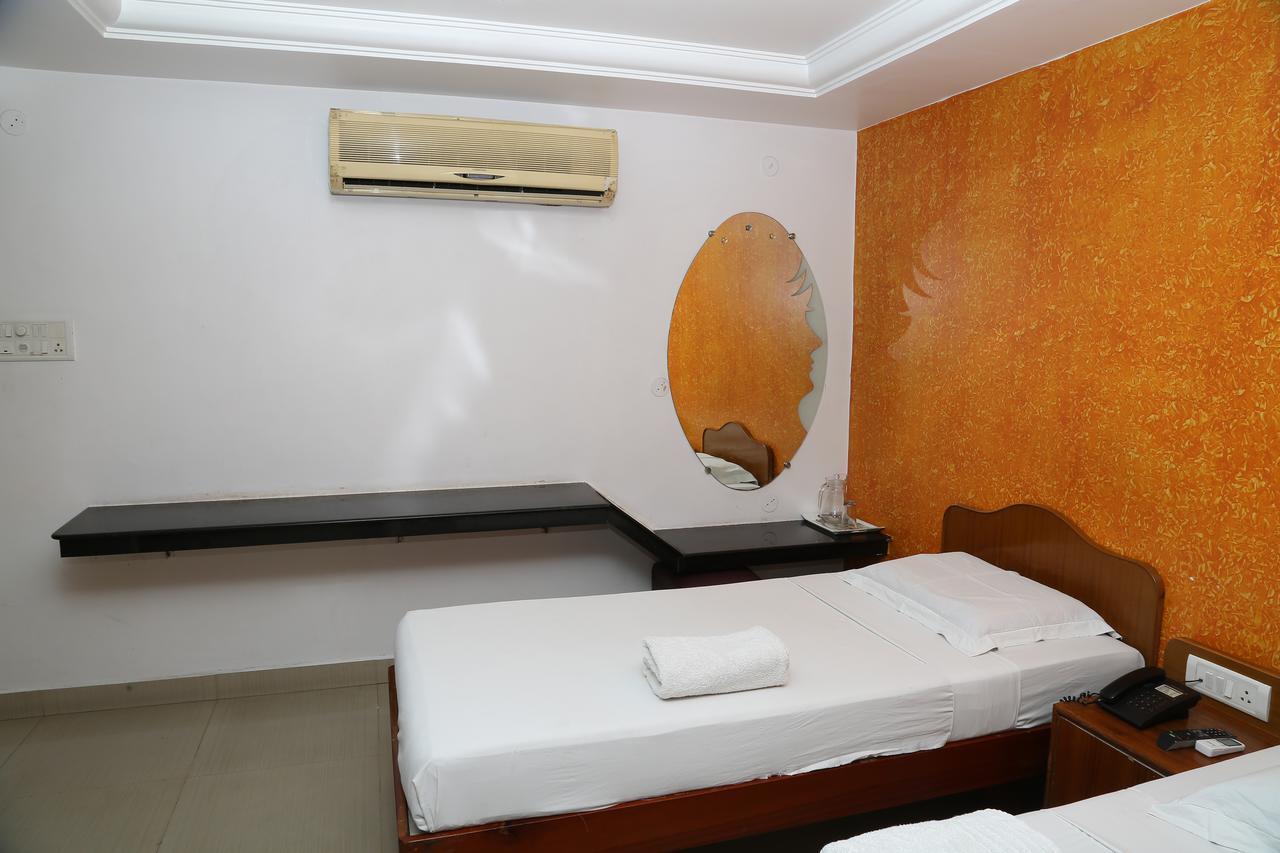 Sri Srinivasar Residency Hotel Vellore Kültér fotó