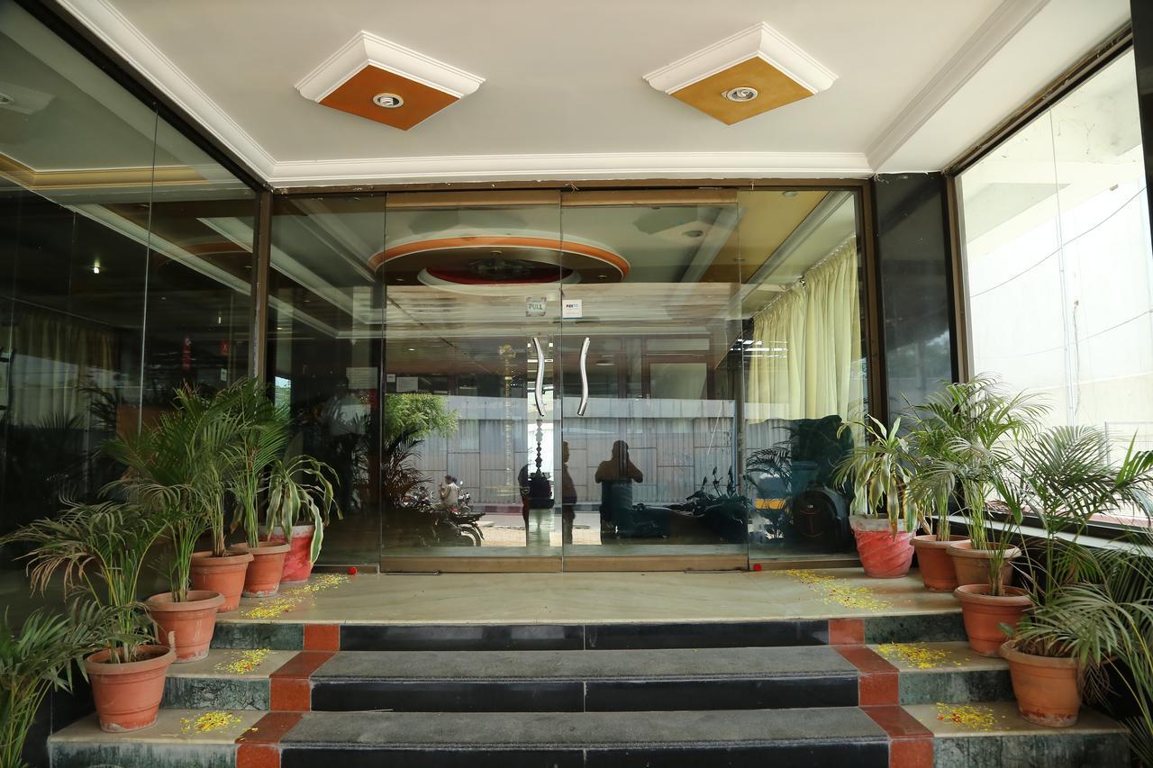 Sri Srinivasar Residency Hotel Vellore Kültér fotó