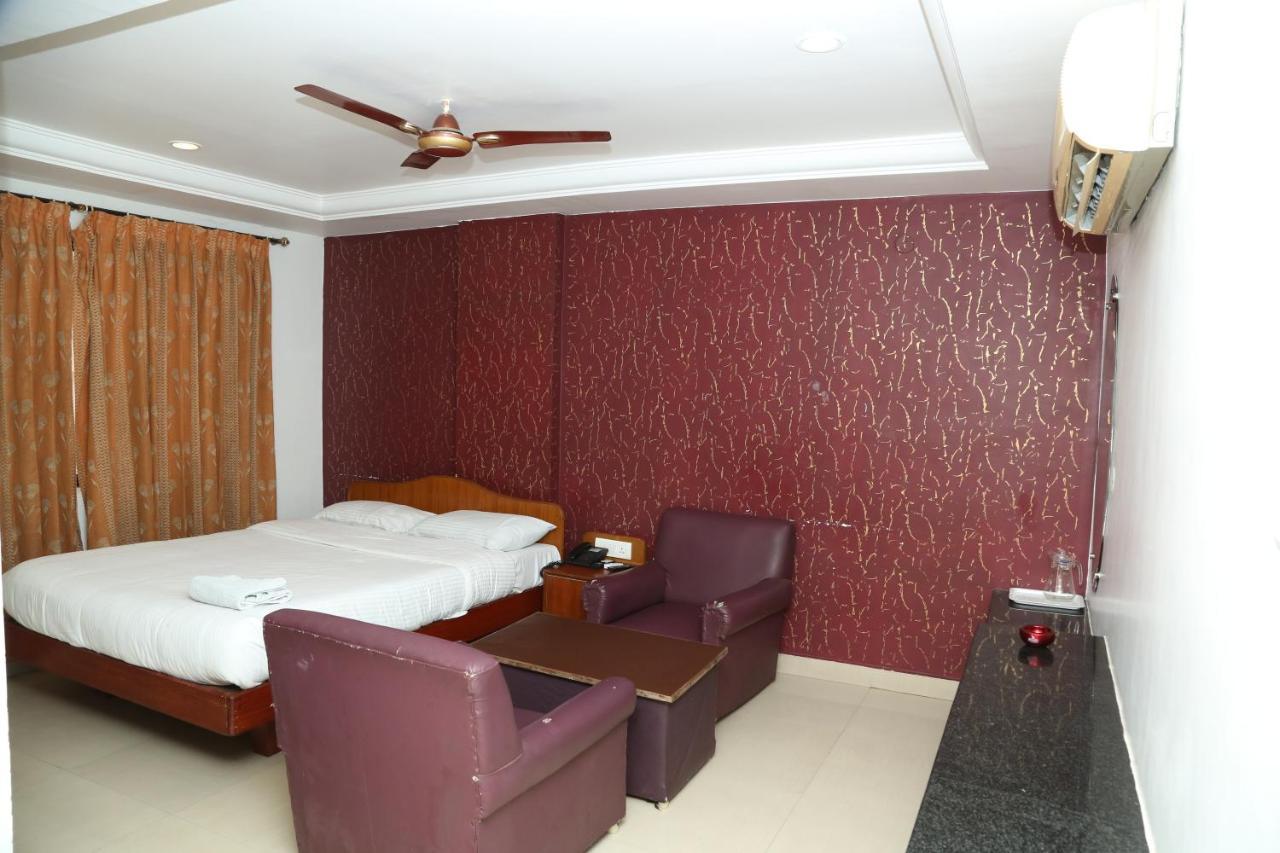 Sri Srinivasar Residency Hotel Vellore Kültér fotó