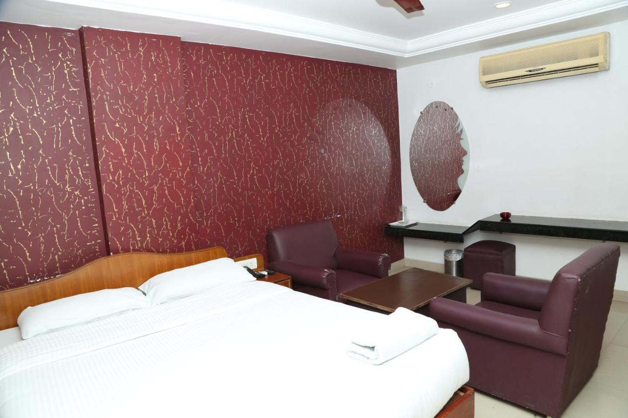 Sri Srinivasar Residency Hotel Vellore Kültér fotó