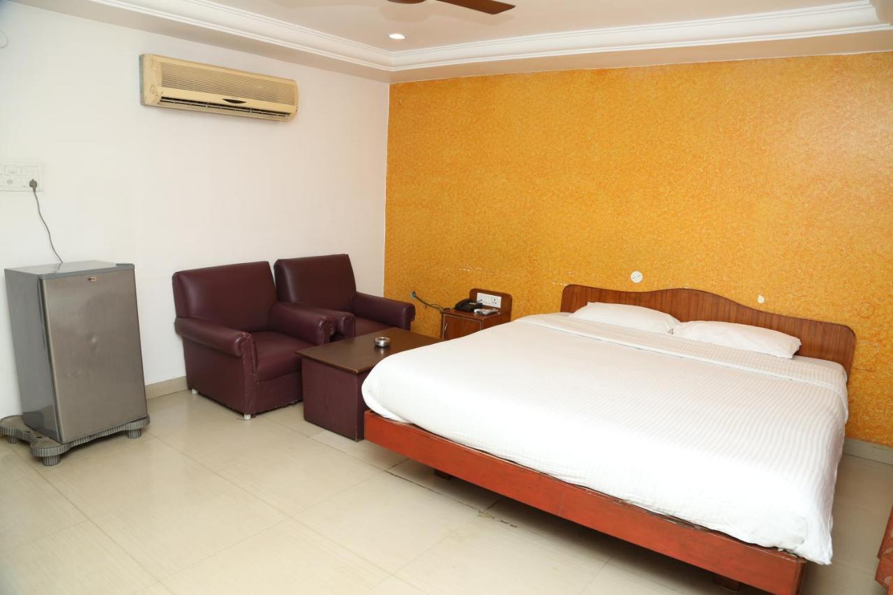 Sri Srinivasar Residency Hotel Vellore Kültér fotó